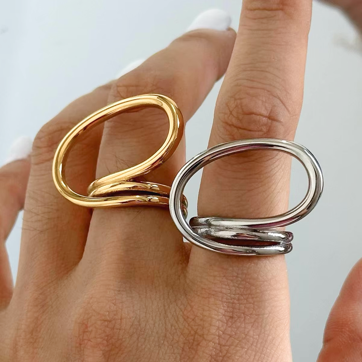 Meri Contemporary Gold Ring