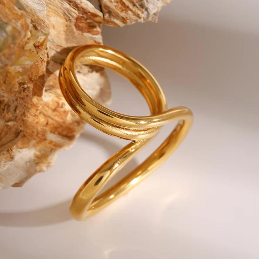 Meri Contemporary Gold Ring