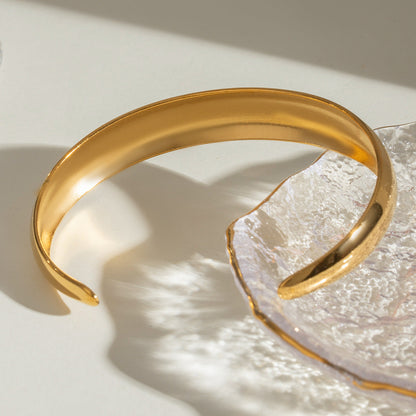 Marissa Gold Bangle