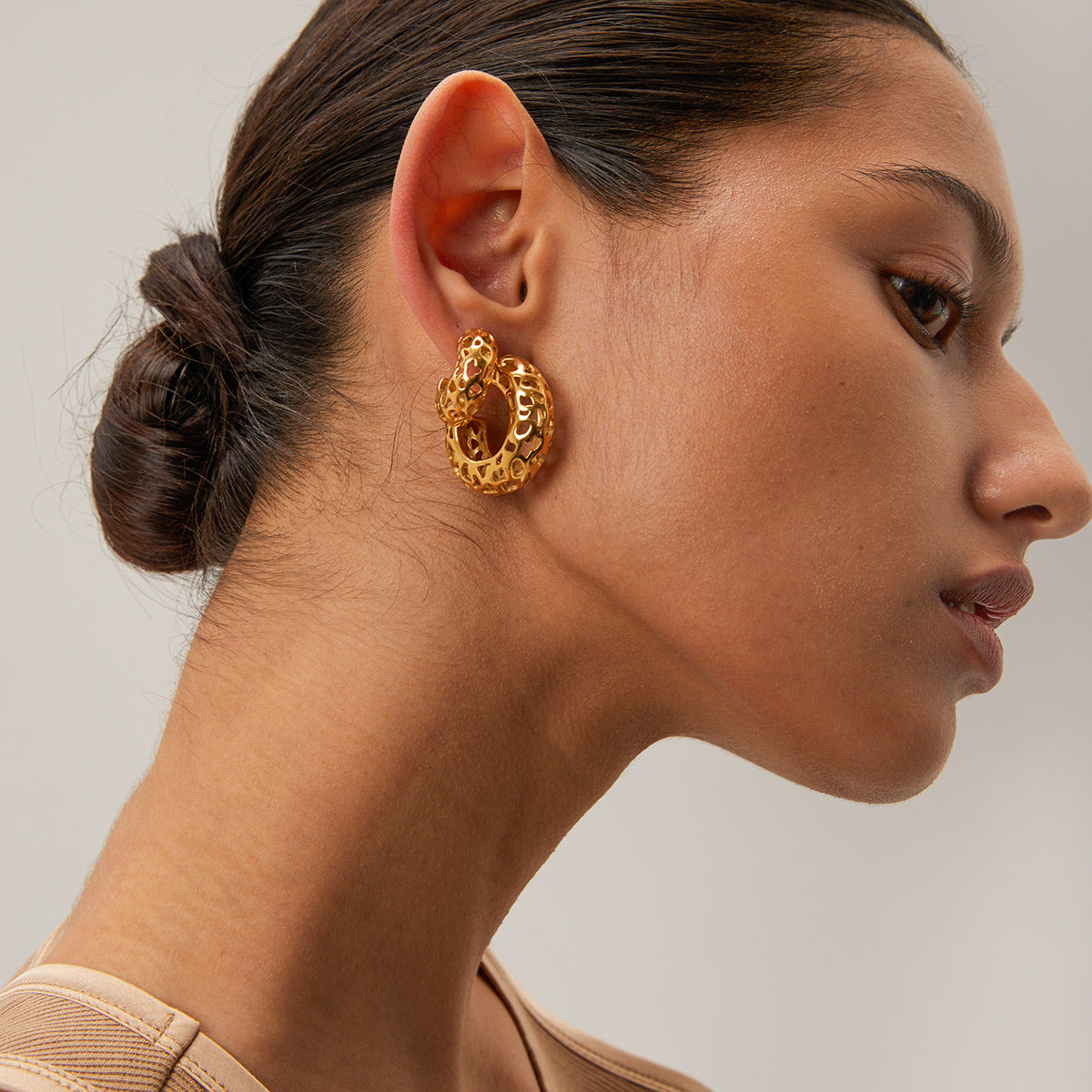 Alma Gold Earrings