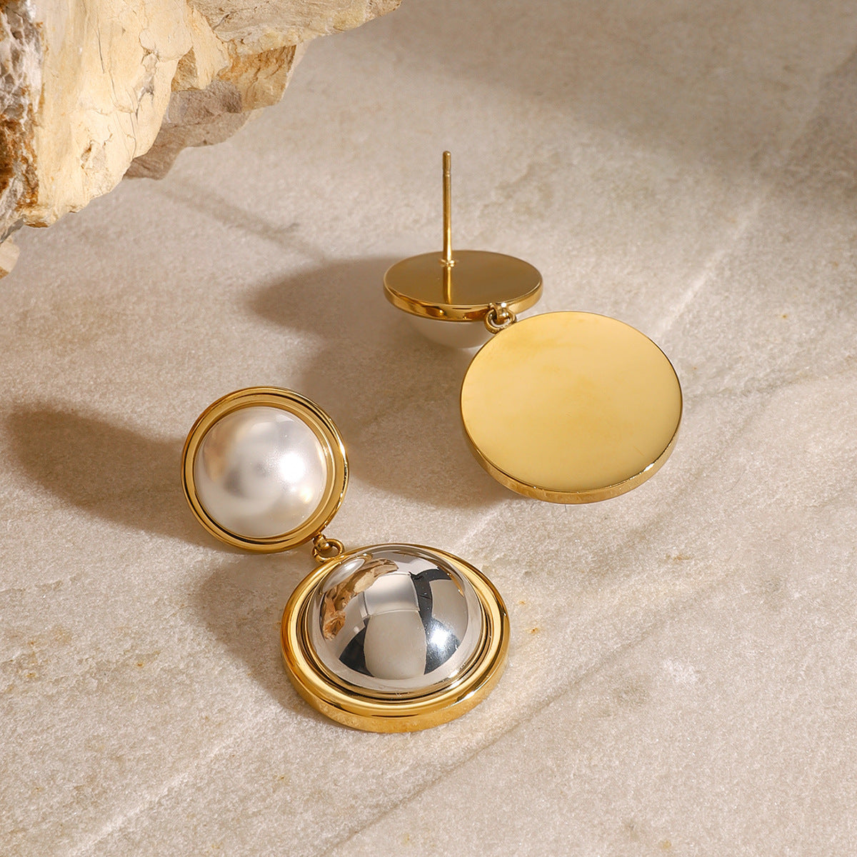 Avery Pearl Dome Earrings