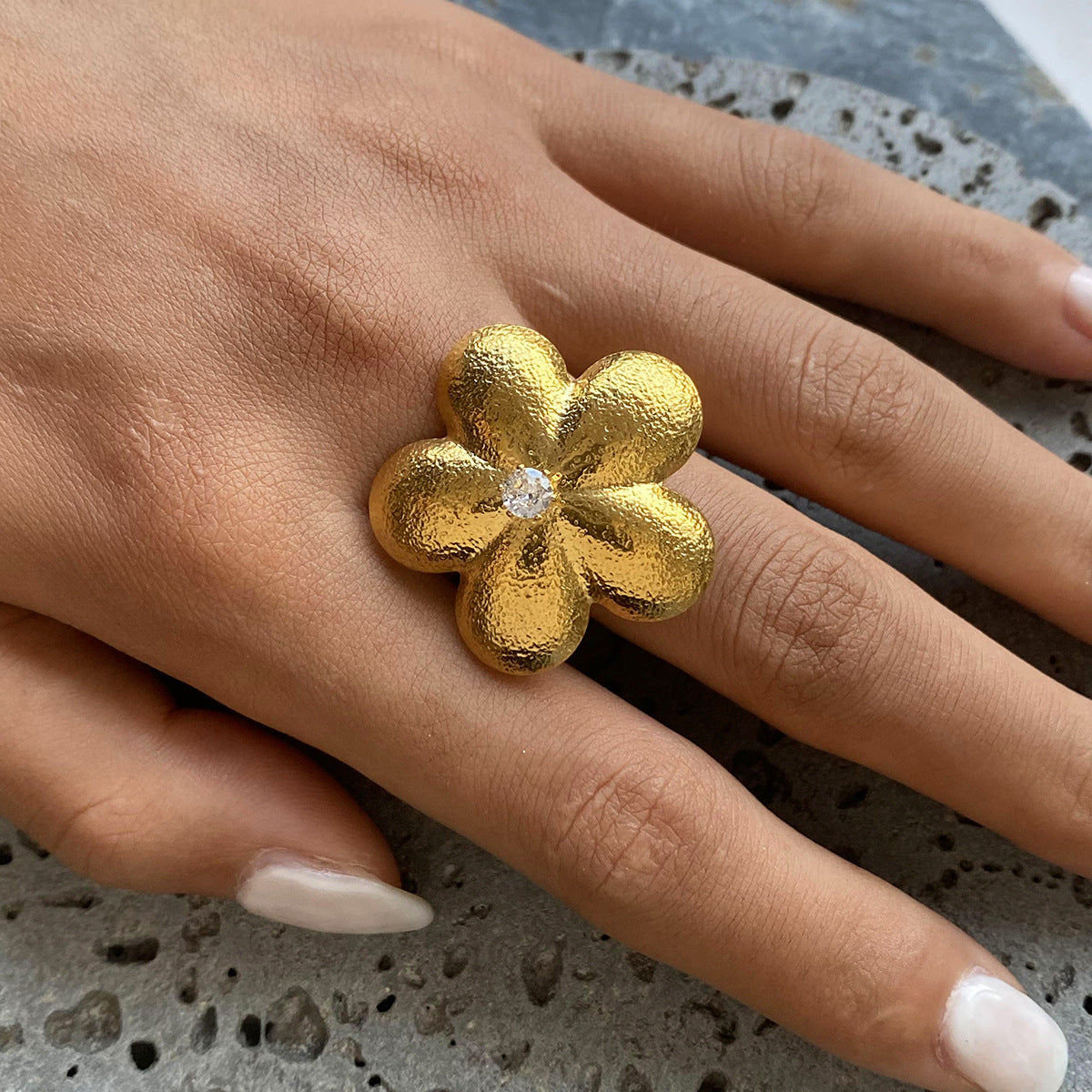 Flora Gold Petal Ring