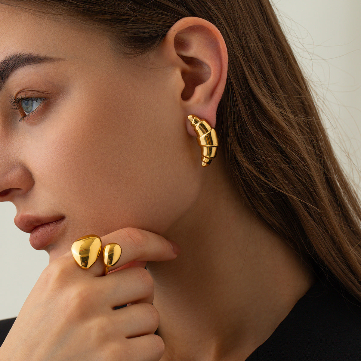 Emberly Gold Earrings