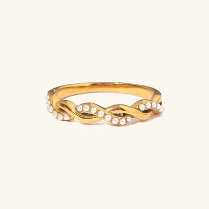 Vivienne Freshwater Pearl Ring